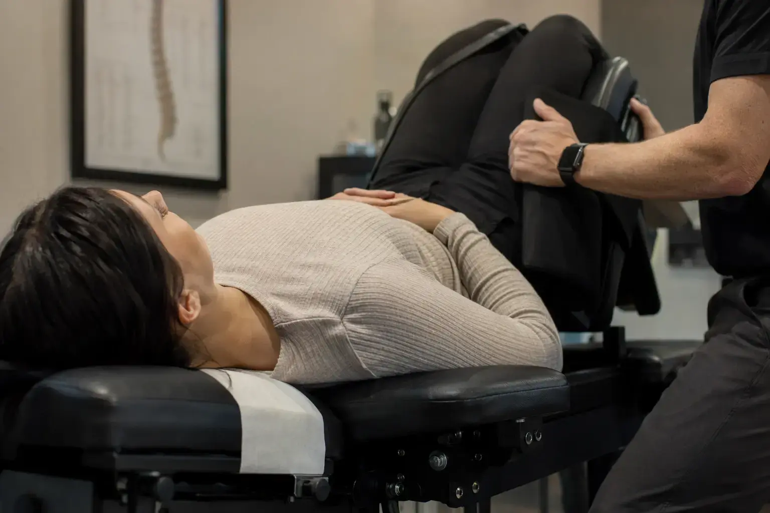 Flexion-Distraction in Chiropractor: Flexion-Distraction is a gentle, non-surgical chiropractic technique used to treat sp...