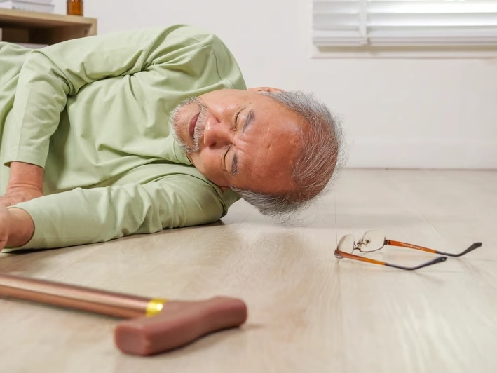 Professional Slip and Fall Injury Treatment services by Advanced Injury Care Clinic in Brentwood, TN — licensed Chiropractor provider