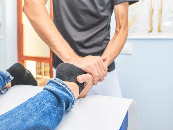 Professional service work by Advanced Injury Care Clinic in Brentwood